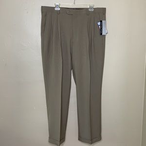 GEOFFREY BEENE Dress Pants Tan Pleated Cuffs Career Performance Trousers 40